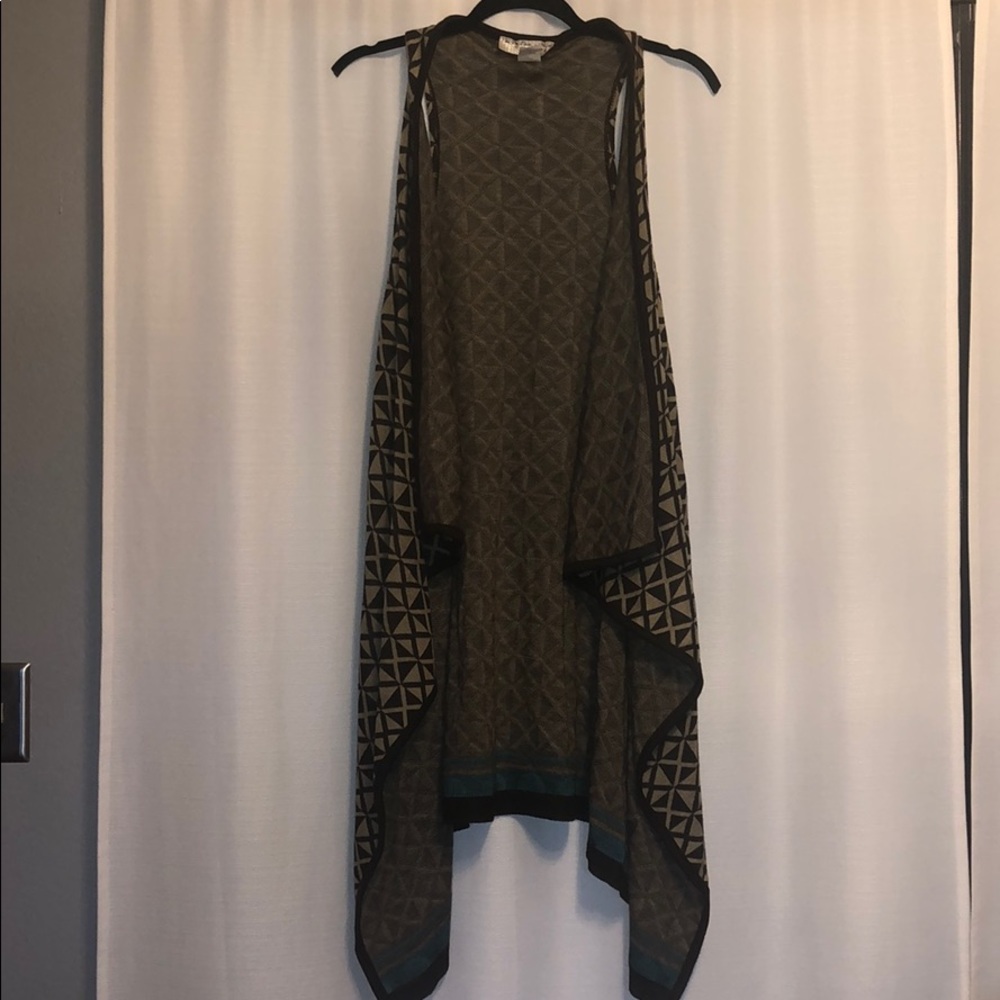 Brown with turquoise accent cover